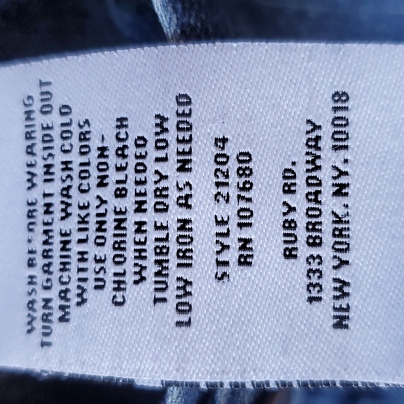 Ruby Rd 78% cotton 4 pocket jeans size 24 inseam 28 - Picture 7 of 8